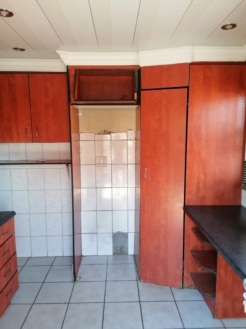 To Let  Bedroom Property for Rent in Mabopane Unit X North West